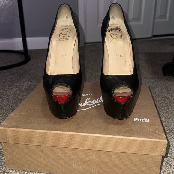 Christian Louboutin 38.5 highness 160 kid/patent toe - Picture 2 of 3